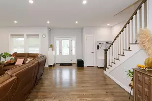 615 Norfolk St, Holliston, MA 01746 - Photo 31