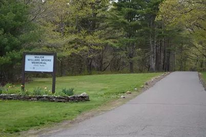 230 West St, Paxton, MA 01612 - Photo 17