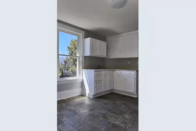 92 Campbell St #2, New Bedford, MA 02740 - Photo 5