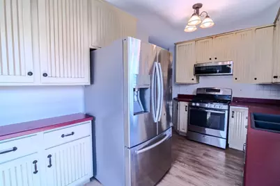 28 Lafayette St, Amesbury, MA 01913 - Photo 11