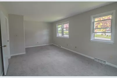 28 Lafayette St, Amesbury, MA 01913 - Photo 25