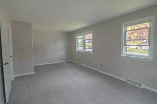 28 Lafayette St, Amesbury, MA 01913 - Photo 25