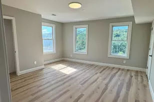 605 Millbury St, Worcester, MA 01604 - Photo 17