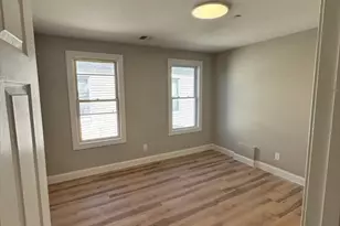 605 Millbury St, Worcester, MA 01604 - Photo 25