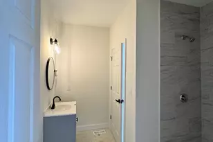 605 Millbury St, Worcester, MA 01604 - Photo 31