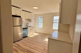 605 Millbury St, Worcester, MA 01604 - Photo 13