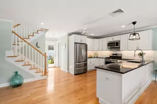 38 Hibbert St, Arlington, MA 02476 - Photo 7