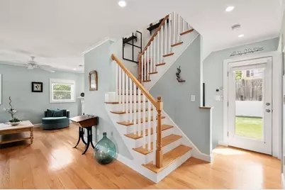 38 Hibbert St, Arlington, MA 02476 - Photo 9