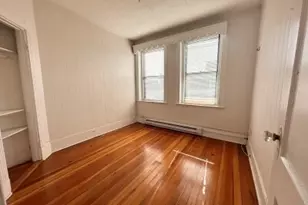 22 Henchman, Boston, MA 02113 - Photo 3