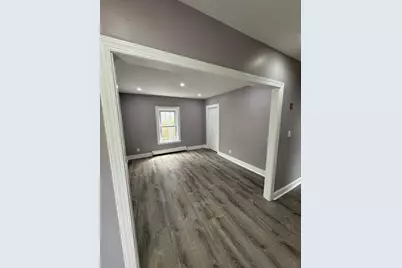 5 Lyman St, Worcester, MA 01603 - Photo 3