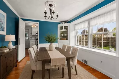 39 Pleasant St, Holyoke, MA 01040 - Photo 9