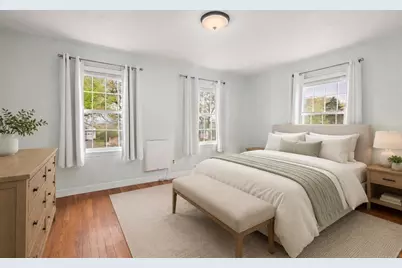 39 Pleasant St, Holyoke, MA 01040 - Photo 13