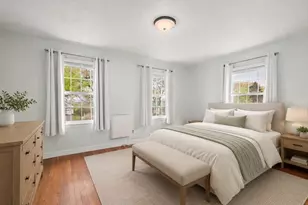 39 Pleasant St, Holyoke, MA 01040 - Photo 13