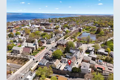 8 Vernon Ct, Newburyport, MA 01950 - Photo 1