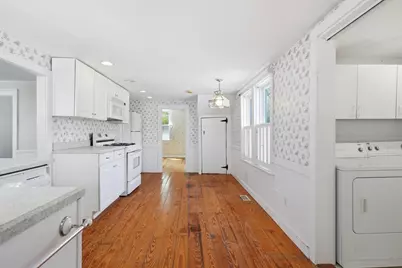8 Vernon Ct, Newburyport, MA 01950 - Photo 15
