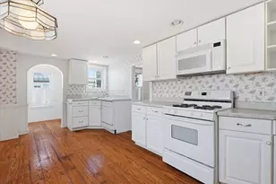 8 Vernon Ct, Newburyport, MA 01950 - Photo 13