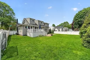 11 Planters Field Ln, Hingham, MA 02043 - Photo 33