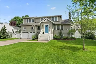 11 Planters Field Ln, Hingham, MA 02043 - Photo 1