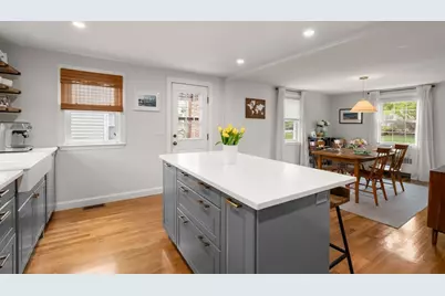 152 Sprague St, Dedham, MA 02026 - Photo 15