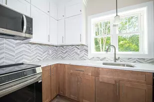 22 Meadowview Ln, Salisbury, MA 01952 - Photo 7