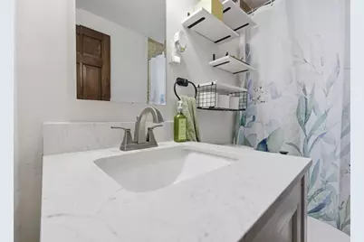 49 Canterbury Rd, Springfield, MA 01118 - Photo 21