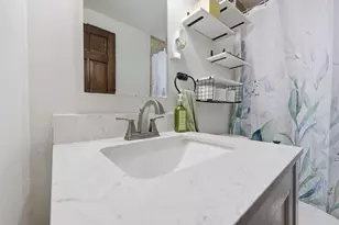 49 Canterbury Rd, Springfield, MA 01118 - Photo 21