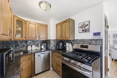 49 Canterbury Rd, Springfield, MA 01118 - Photo 15