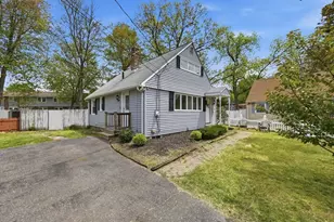 49 Canterbury Rd, Springfield, MA 01118 - Photo 1