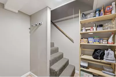 49 Canterbury Rd, Springfield, MA 01118 - Photo 27