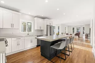 18 Balcomb St, Salem, MA 01970 - Photo 7