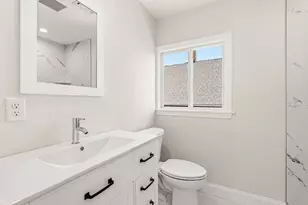 18 Balcomb St, Salem, MA 01970 - Photo 25