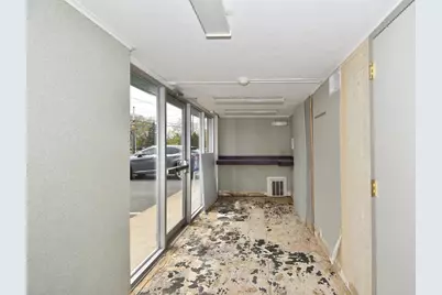 21 Locust St, Northampton, MA 01060 - Photo 23