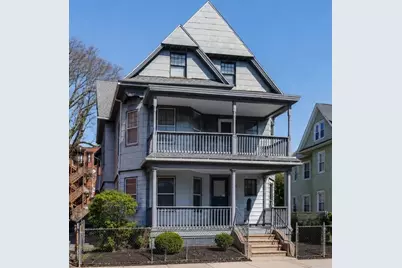 18 Wendell Pl, Springfield, MA 01105 - Photo 1