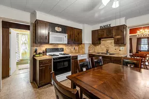 18 Wendell Pl, Springfield, MA 01105 - Photo 9