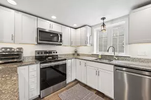 23 Belmont St, Abington, MA 02351 - Photo 5