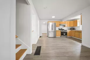 14 Palmer St, Quincy, MA 02169 - Photo 9