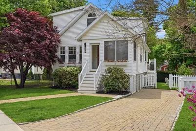 252 Washington St, Arlington, MA 02474 - Photo 1