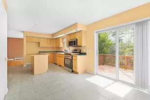19 Pinehurst Ave, Saugus, MA 01906 - Photo 7