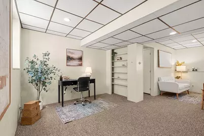 35 Freeport Dr, Burlington, MA 01803 - Photo 27