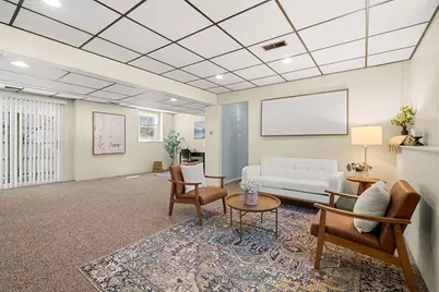 35 Freeport Dr, Burlington, MA 01803 - Photo 25