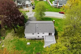 35 Freeport Dr, Burlington, MA 01803 - Photo 35