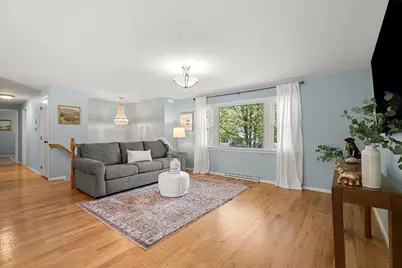 35 Freeport Dr, Burlington, MA 01803 - Photo 11
