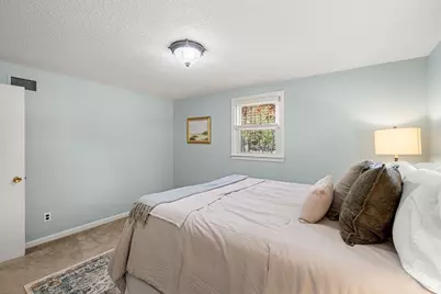 35 Freeport Dr, Burlington, MA 01803 - Photo 19
