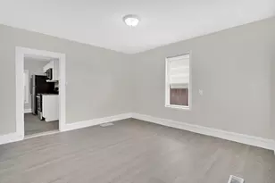 7 Sibley Ave, Westfield, MA 01085 - Photo 3