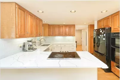 37 Emerson Rd, Winchester, MA 01890 - Photo 3