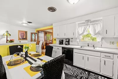 273 W Chestnut St, Brockton, MA 02301 - Photo 7