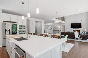 60 Chamberlain St, Hopkinton, MA 01748 - Photo 19