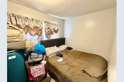 27 Loring St, Springfield, MA 01105 - Photo 13