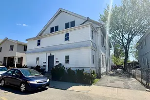 27 Loring St, Springfield, MA 01105 - Photo 1
