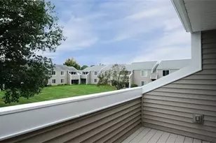 224 Nassau Dr, Springfield, MA 01129 - Photo 3